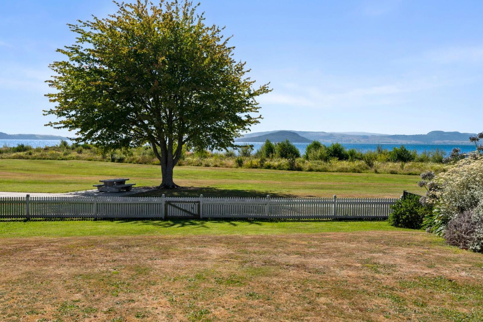 Ngongotaha Lakeside Home Rotorua Eksteriør billede